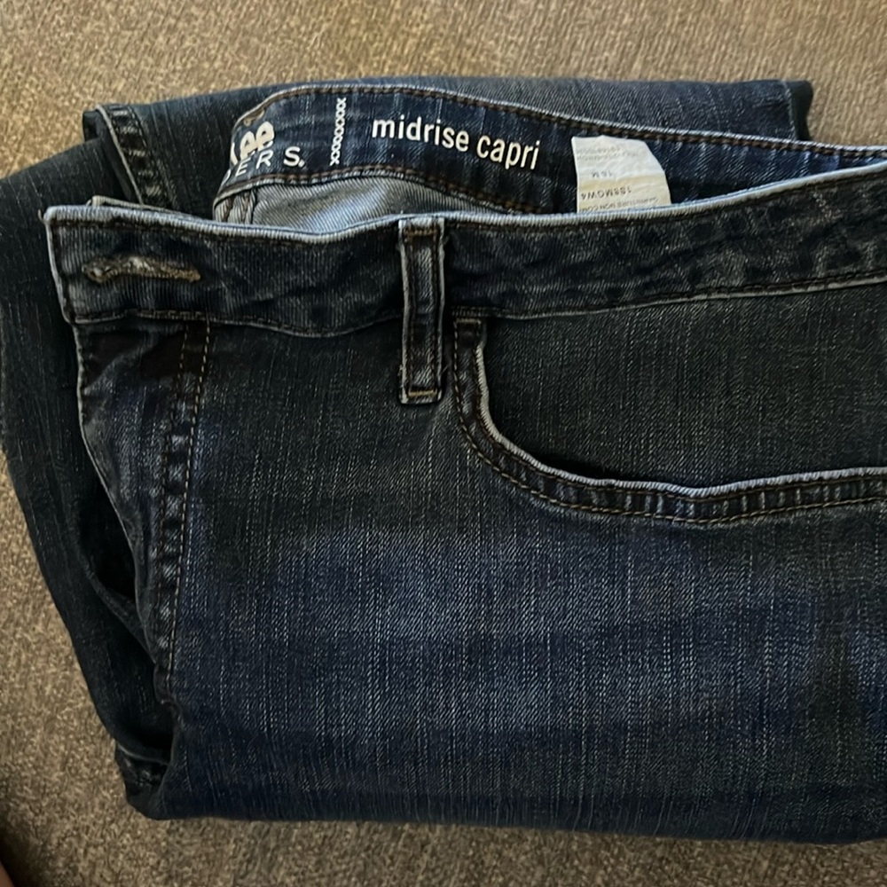Lee Riders Midrise Capris